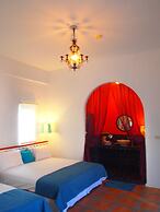 Greek frontier villa