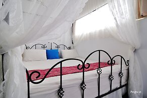 Greek frontier villa