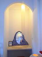 Greek frontier villa