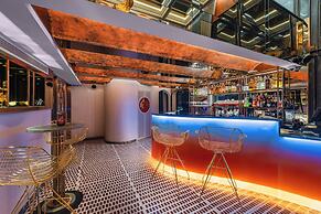 Peridot Gallery Classic Hotel