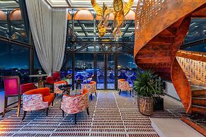 Peridot Gallery Classic Hotel