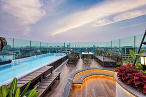 Peridot Gallery Classic Hotel