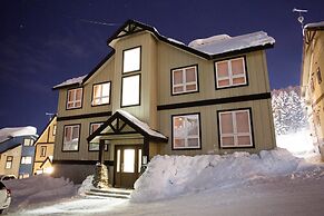 Niseko Alpine Apartments