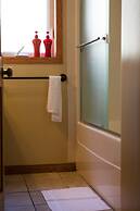 Niseko Alpine Apartments