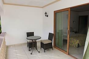 Forest Lodge Guest House