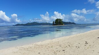 Forest Lodge Guest House