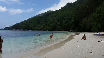 Forest Lodge Guest House