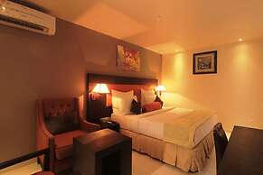 Oakspring Hotel & Luxury Suites