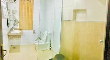 Oakspring Hotel & Luxury Suites