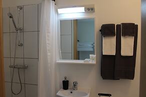 North West Restaurant & Guesthouse