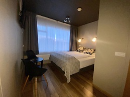 North West Restaurant & Guesthouse