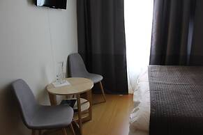 North West Restaurant & Guesthouse