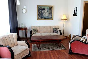 North West Restaurant & Guesthouse