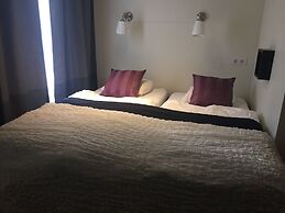 North West Restaurant & Guesthouse