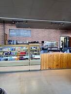 North West Restaurant & Guesthouse