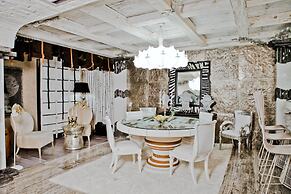 Royal Castle Design & SPA Hotel