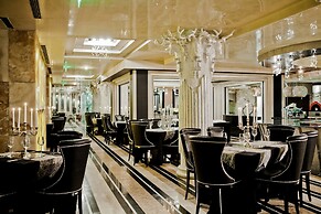 Royal Castle Design & SPA Hotel