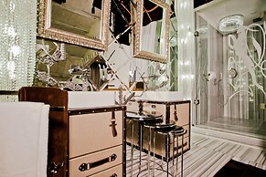 Royal Castle Design & SPA Hotel