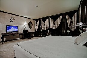 Royal Castle Design & SPA Hotel