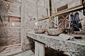 Royal Castle Design & SPA Hotel