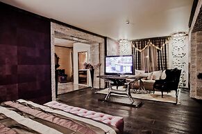 Royal Castle Design & SPA Hotel