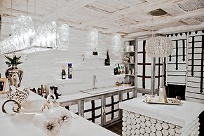 Royal Castle Design & SPA Hotel