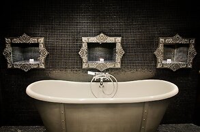 Royal Castle Design & SPA Hotel