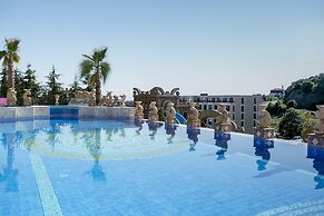 Royal Castle Design & SPA Hotel