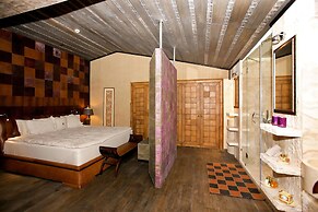 Royal Castle Design & SPA Hotel