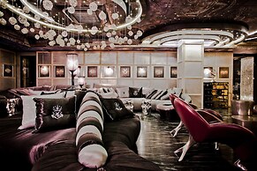 Royal Castle Design & SPA Hotel