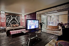 Royal Castle Design & SPA Hotel