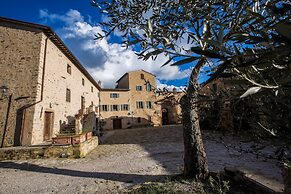 Borgo Colognola - Dimora Storica