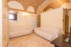 Borgo Colognola - Dimora Storica