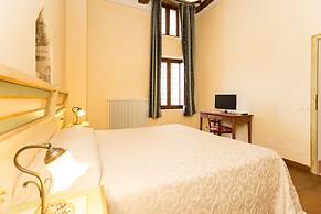 Borgo Colognola - Dimora Storica