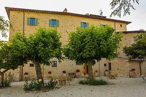 Borgo Colognola - Dimora Storica