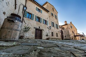 Borgo Colognola - Dimora Storica