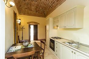 Borgo Colognola - Dimora Storica