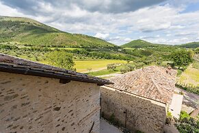 Borgo Colognola - Dimora Storica