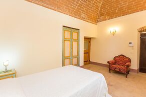 Borgo Colognola - Dimora Storica