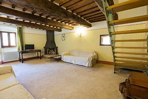 Borgo Colognola - Dimora Storica