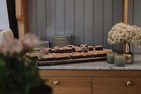 Home Hotel Borgen