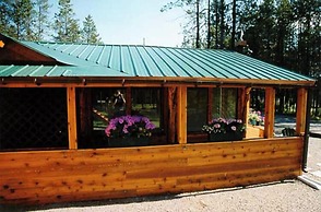 Silverwolf Log Chalet Resort