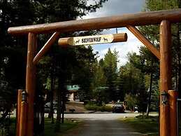 Silverwolf Log Chalet Resort