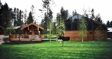 Silverwolf Log Chalet Resort