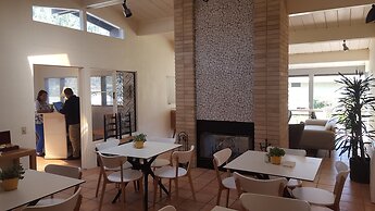 Contenta Inn