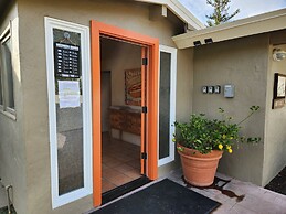 Contenta Inn