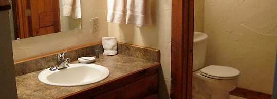 Travelers Rest Lodge