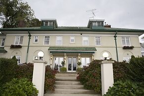 The Belvedere Inn & Restaurant