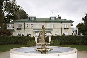 The Belvedere Inn & Restaurant