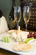 The Belvedere Inn & Restaurant